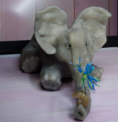 um80 - 30 cm XL Elefant mit Kaninchen und Blume – Bild 10