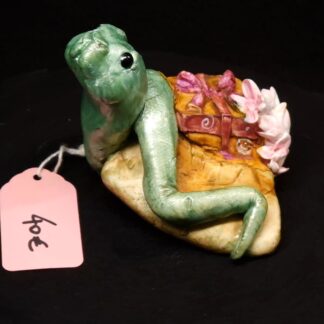 Sammelfigur mit Päckchen 57