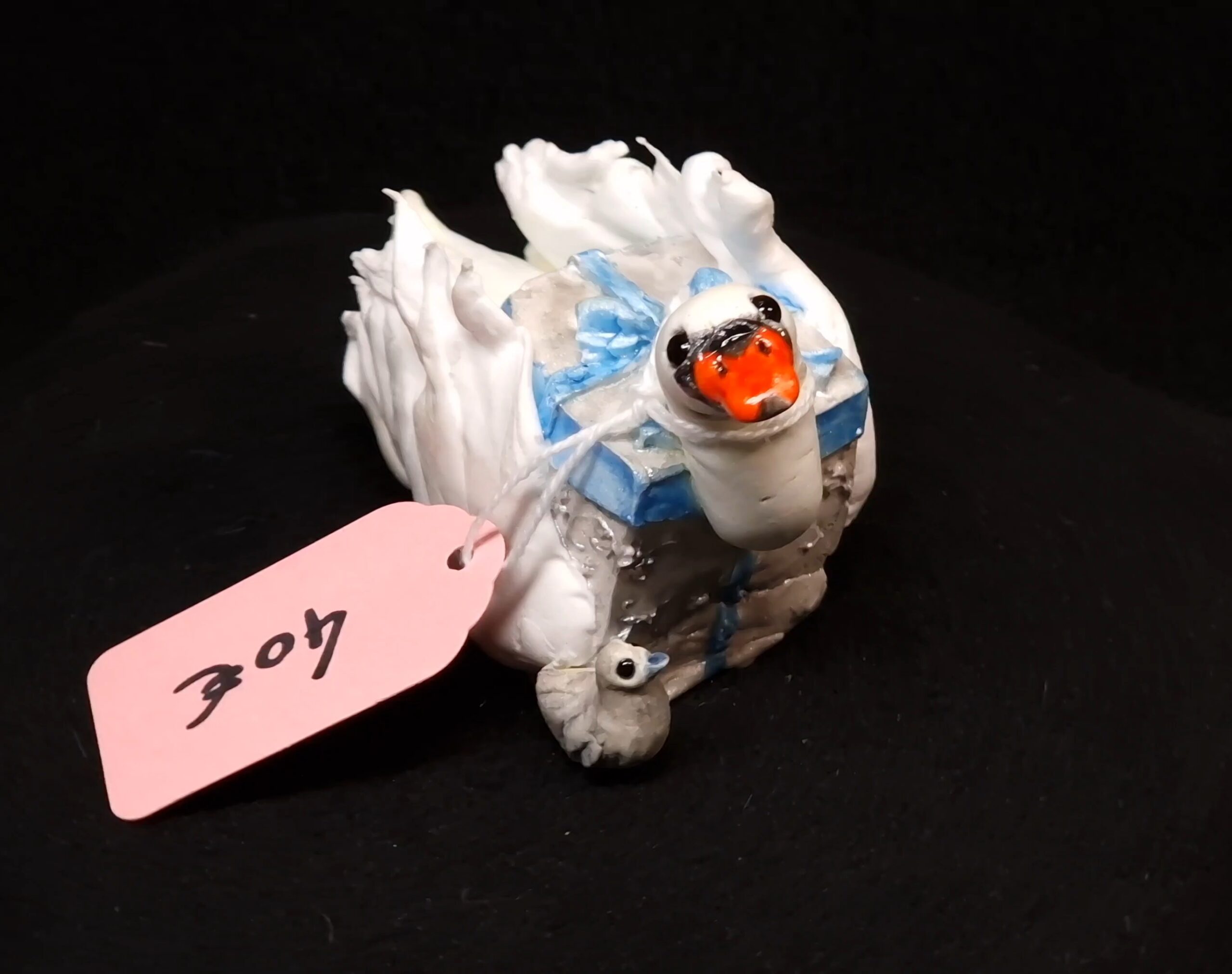 Sammelfigur mit Päckchen 35