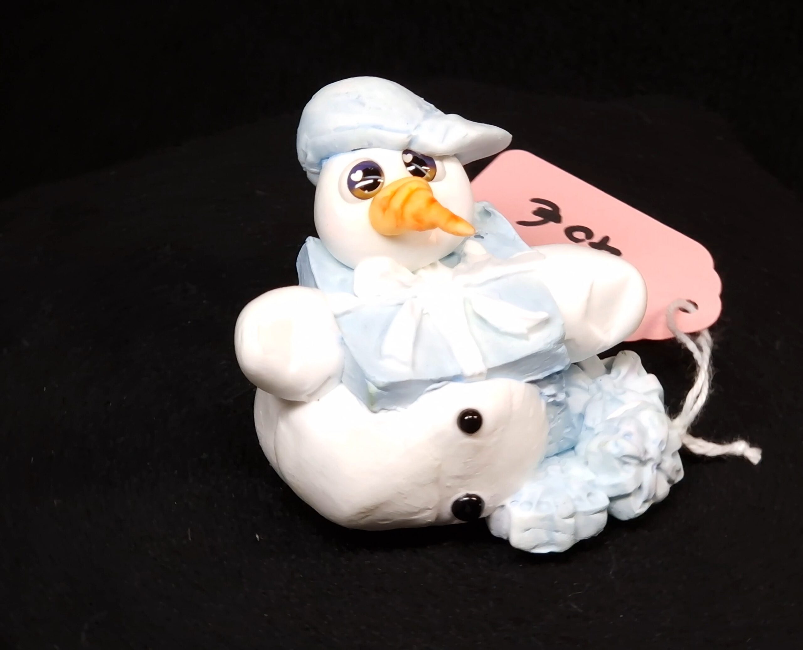 Sammelfigur mit Päckchen 67