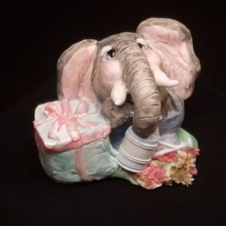 Sammelfigur mit Päckchen 18