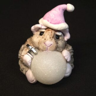 Sammelfigur mit Weihnachtskugel 3