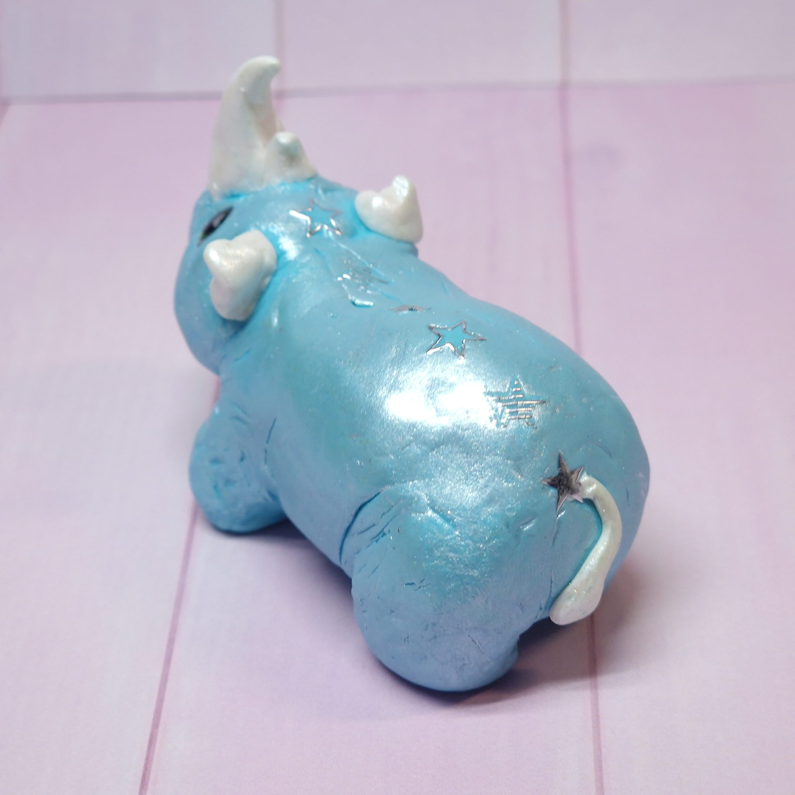 Happy Nashorn Dekofigur – Bild 2