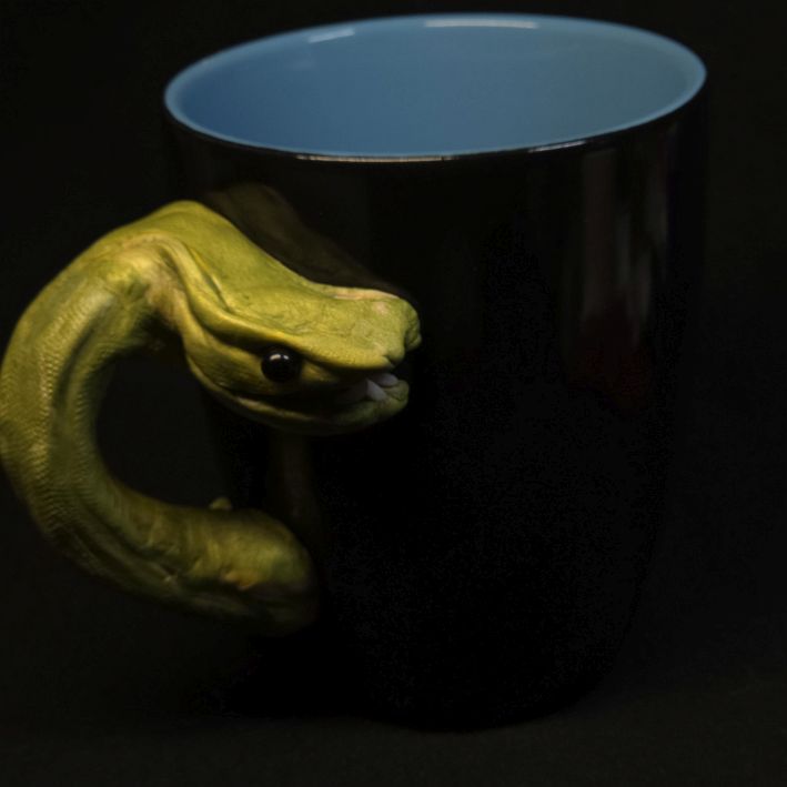 Häferl Tasse mit Schlange – Bild 2