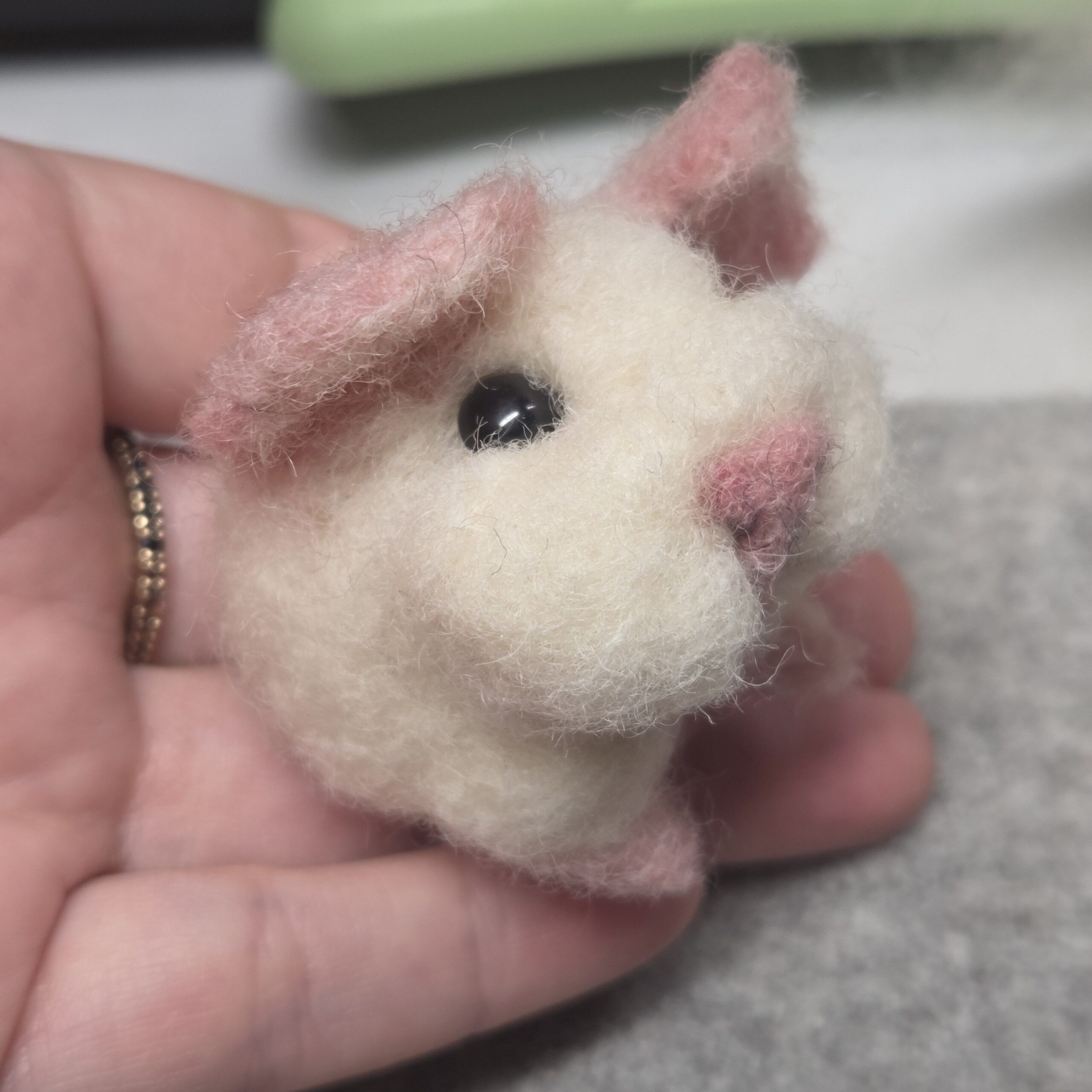 Bommel Meerschweinchen Kühlschrankmagnet gefilzte Tierfigur – Bild 2