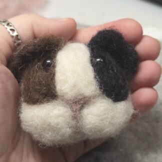 Cinnamon Meerschweinchen Kühlschrankmagnet gefilzte Tierfigur