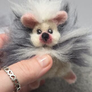 Puffy der Kuschel Knautsch Igel gefilzte Tierfigur