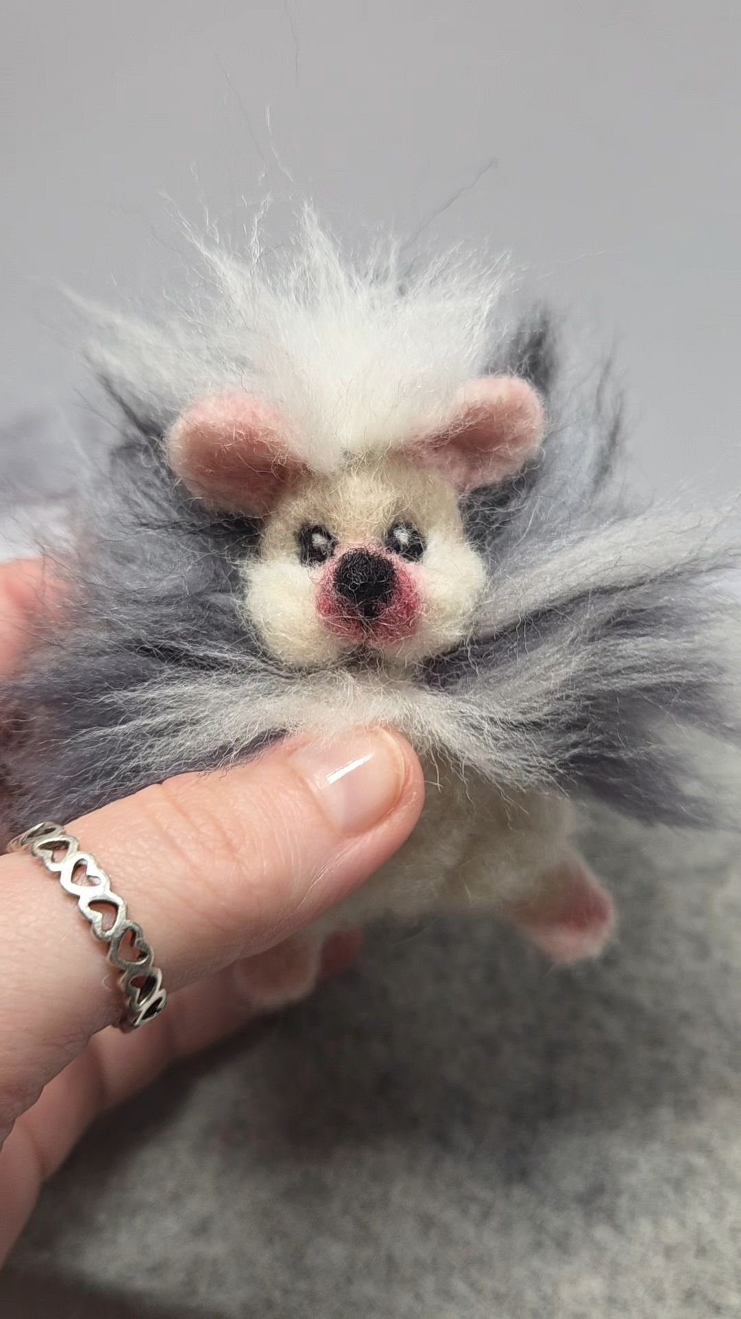 Puffy der Kuschel Knautsch Igel gefilzte Tierfigur